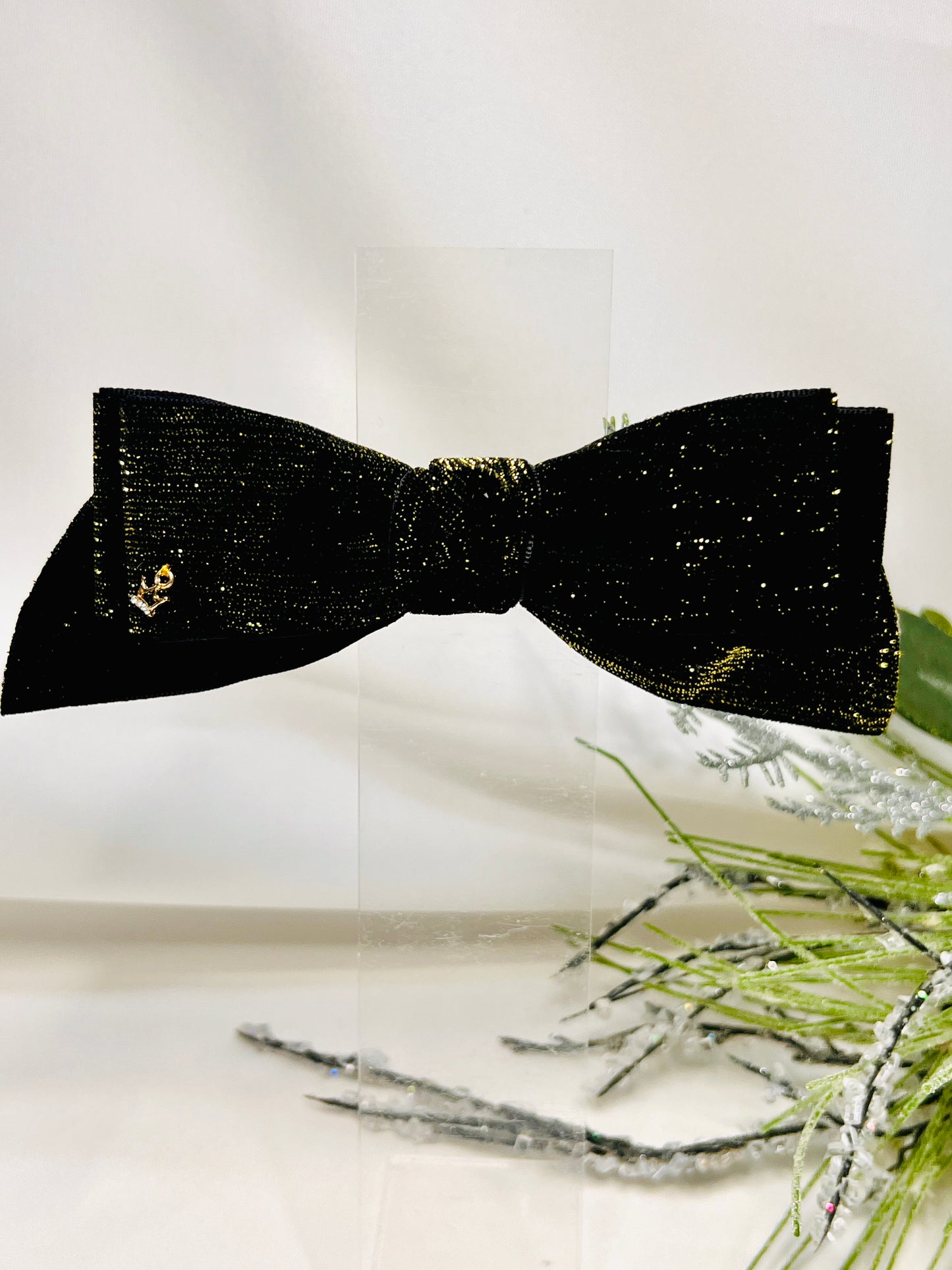 Queen Shimmer Velvet bow