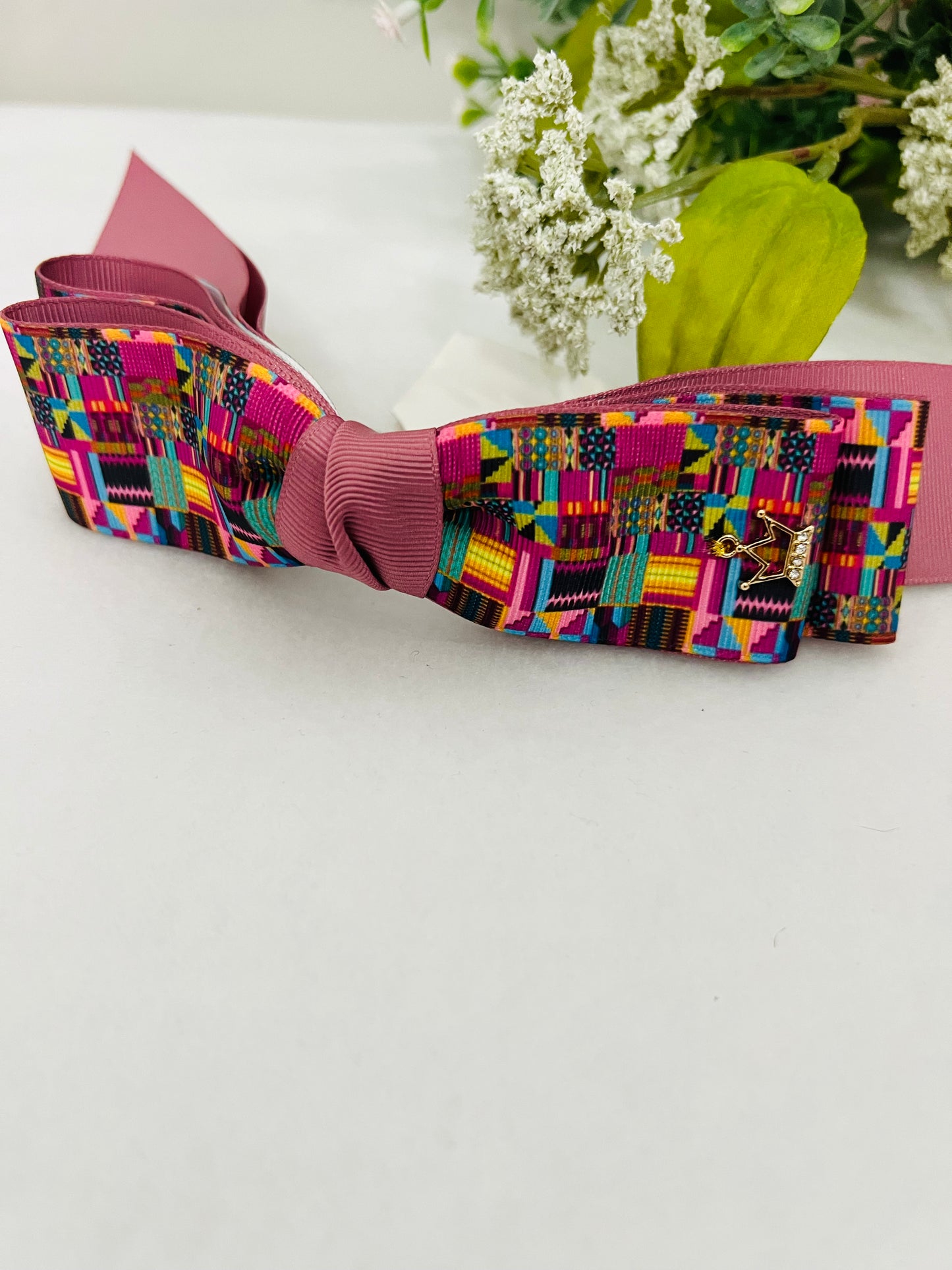 Queen Double Bow on Elastic Tie