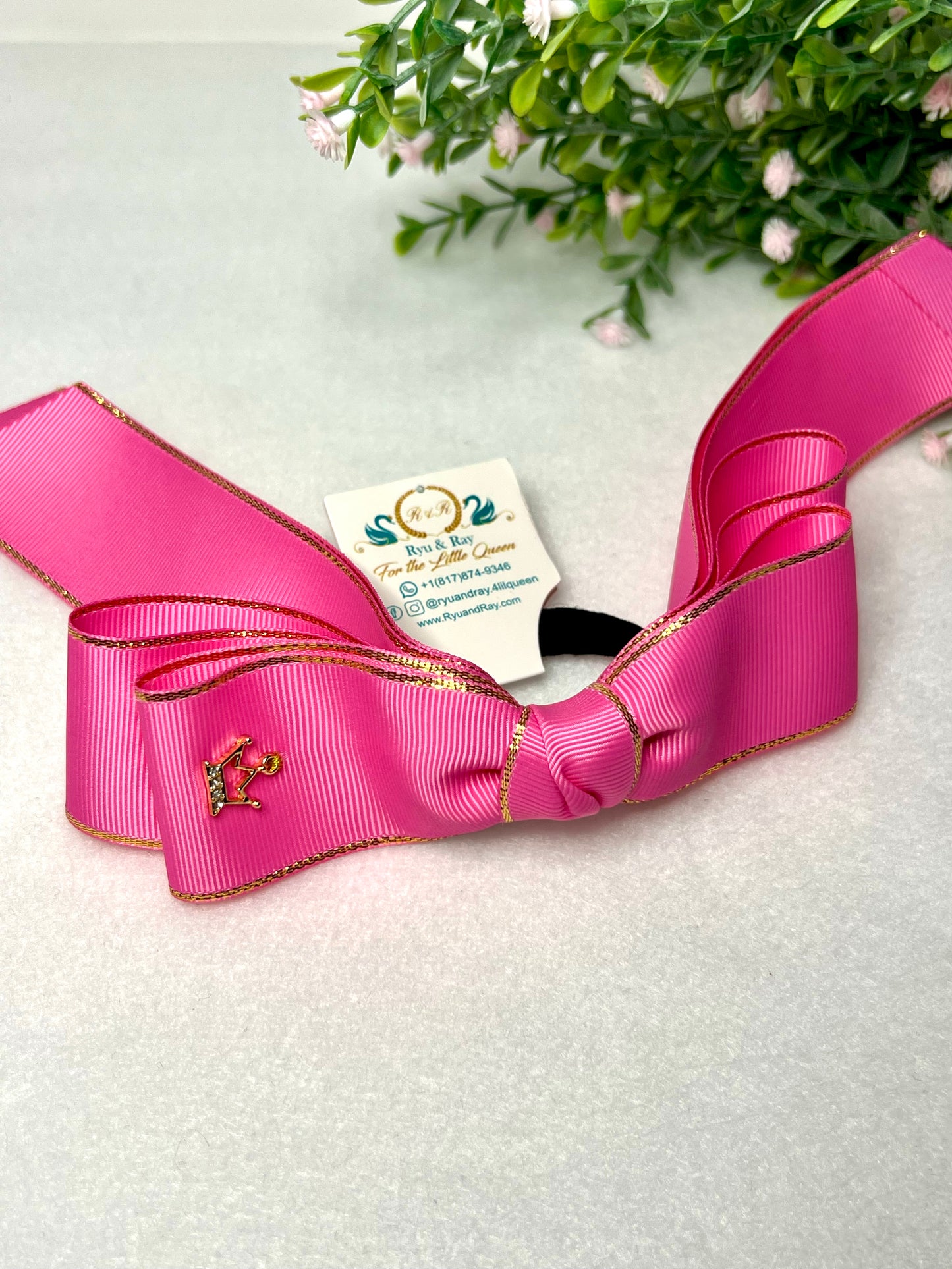 Queen Double Bow on Elastic Tie