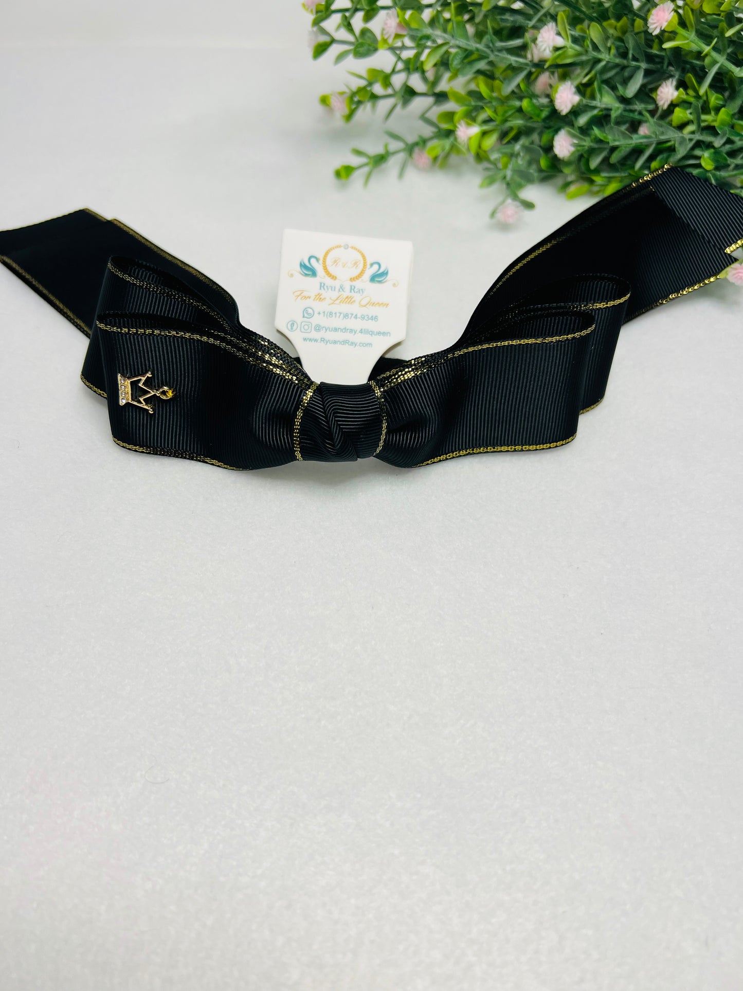 Queen Double Bow on Elastic Tie